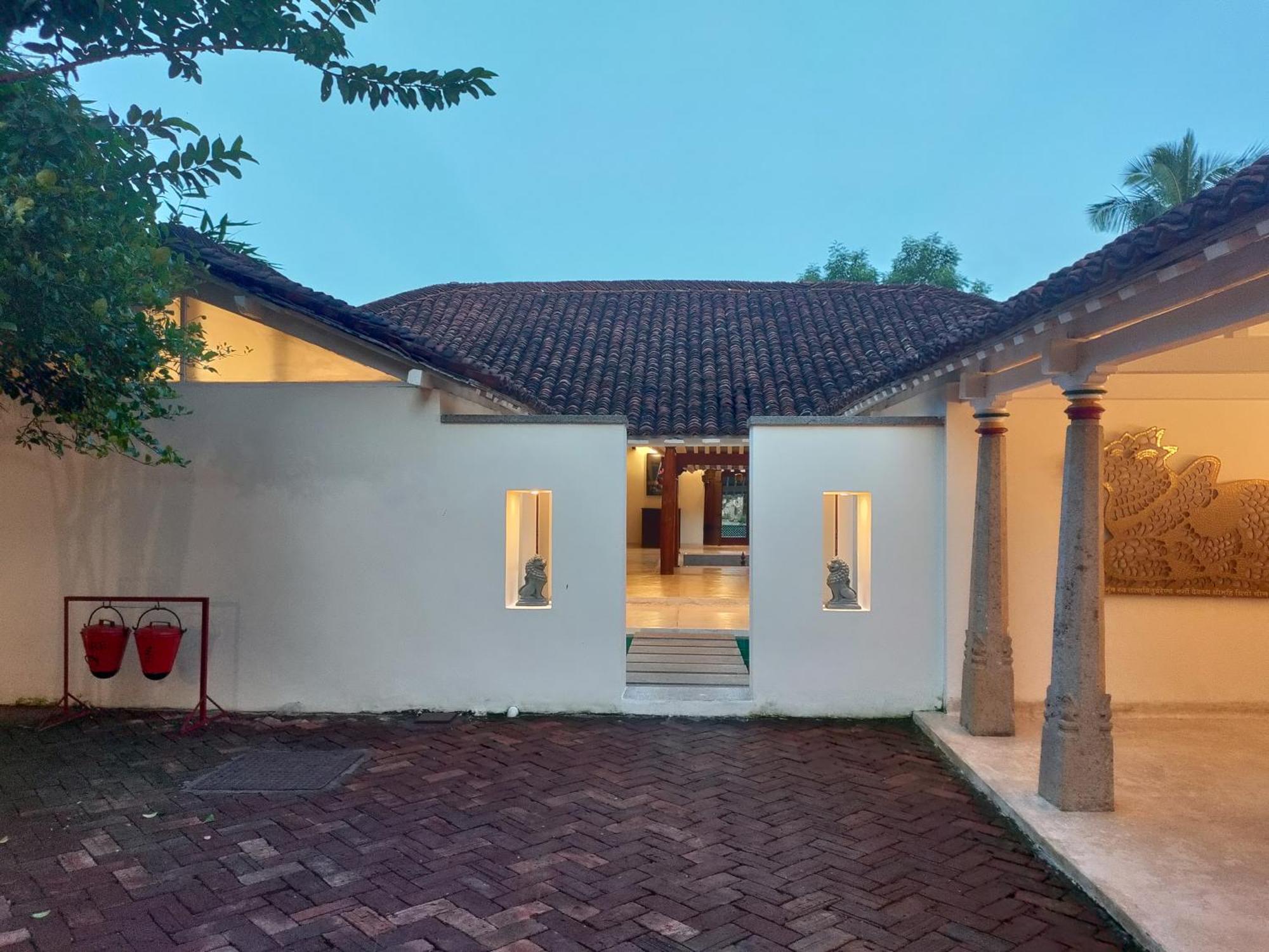 Mangala Heritage By Luxunlock Private Villas Tirukkannapuram Exterior photo