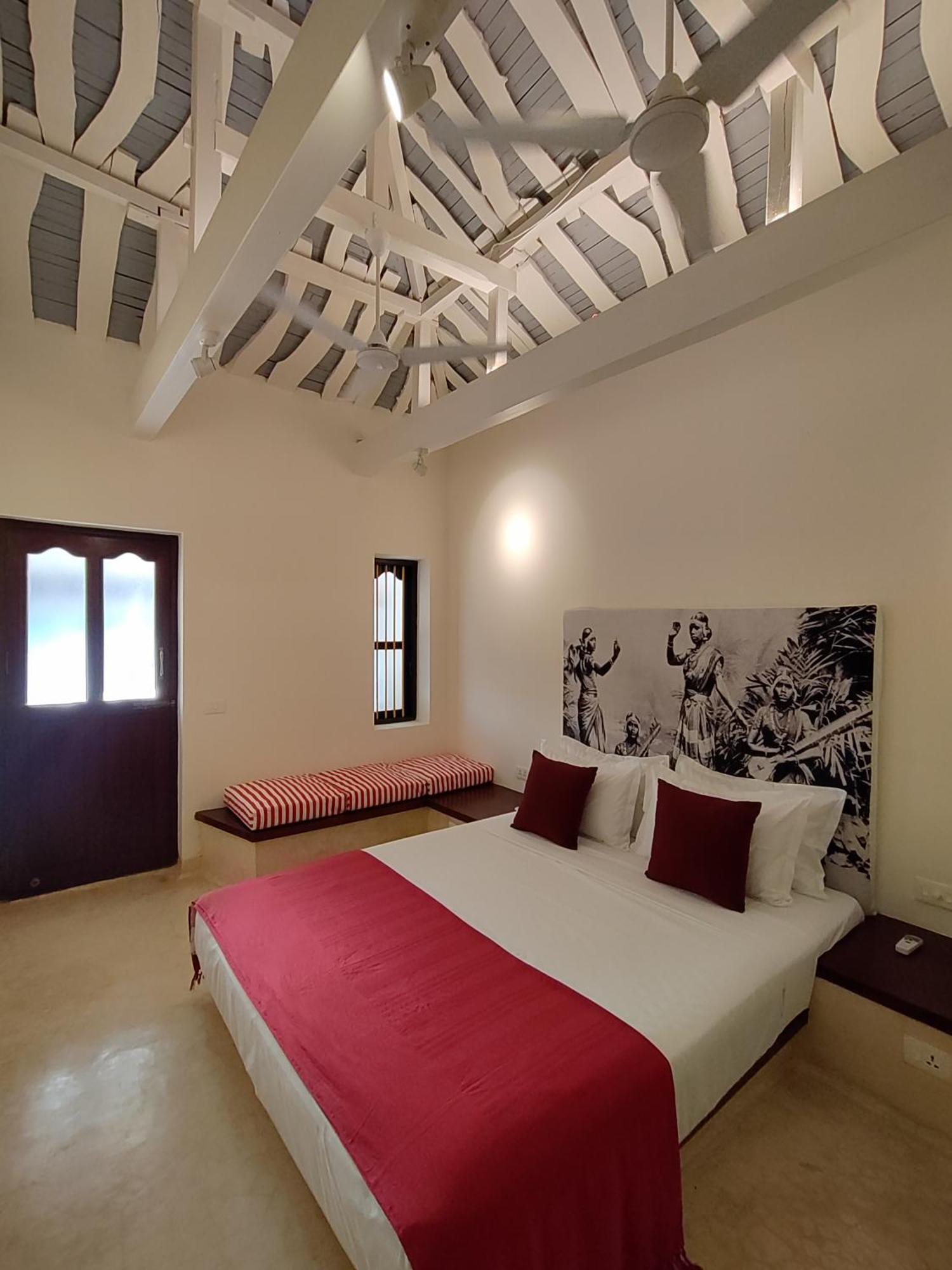 Mangala Heritage By Luxunlock Private Villas Tirukkannapuram Exterior photo